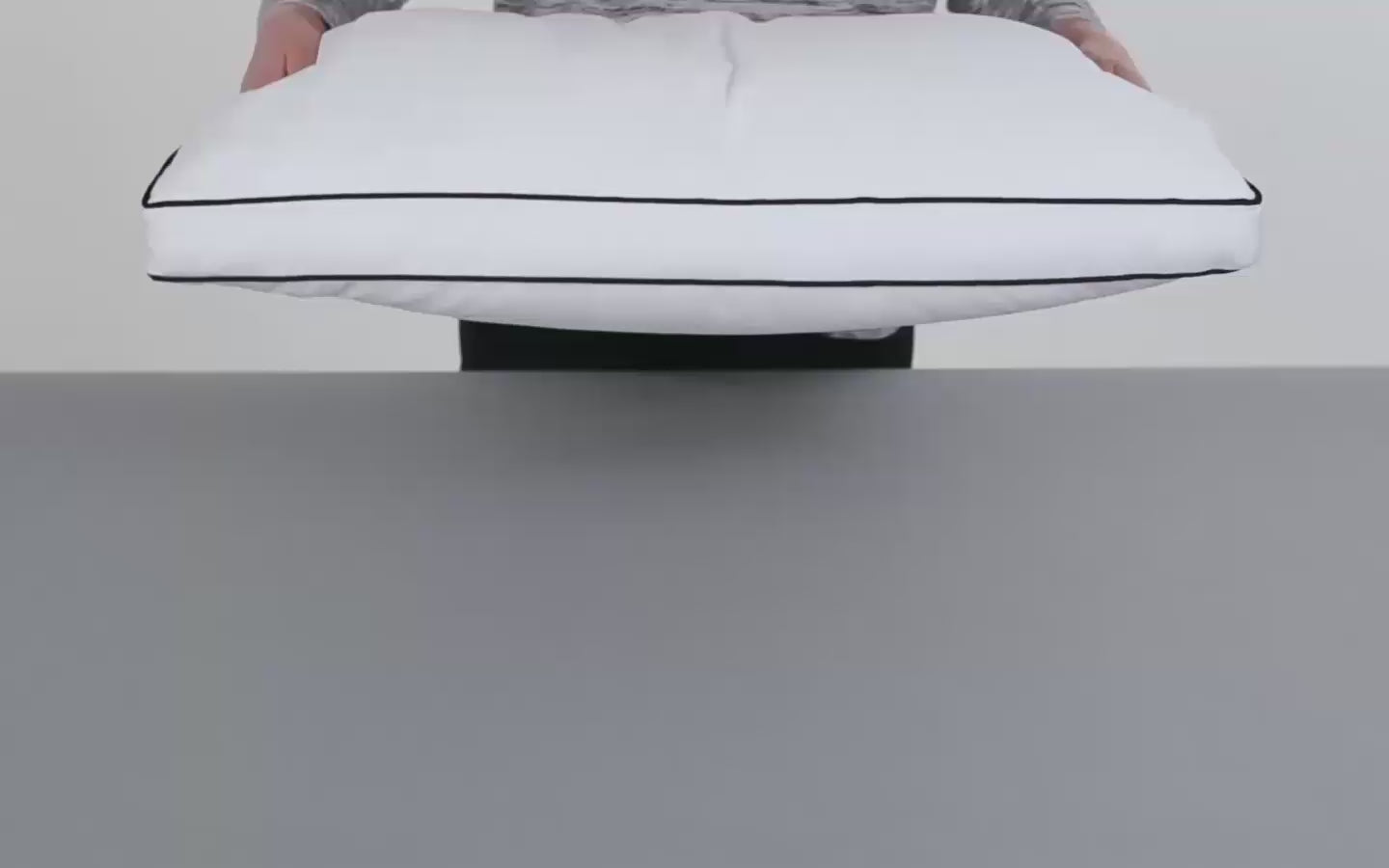 Original Lull Pillow fluff test