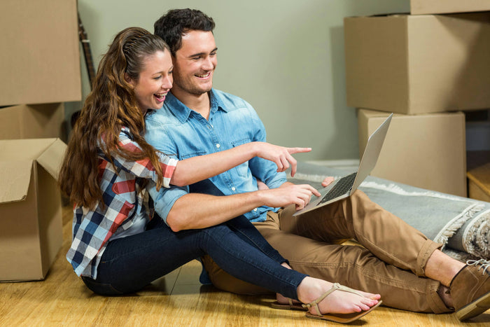 How to Use the Internet to Beat the Moving Day Blues