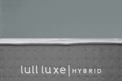 A video showing the firmness of the Lull Luxe Hybrid mattress.