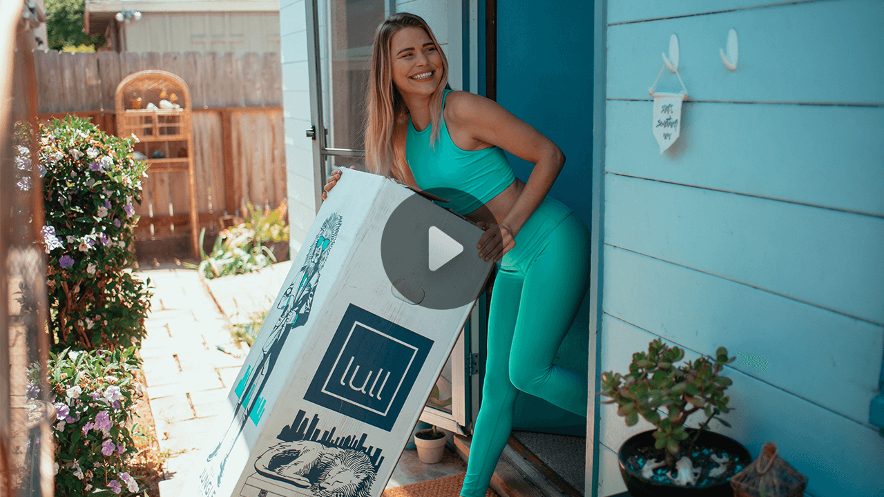 Load video: A video of happy lull customers unpacking and loving their mattress.