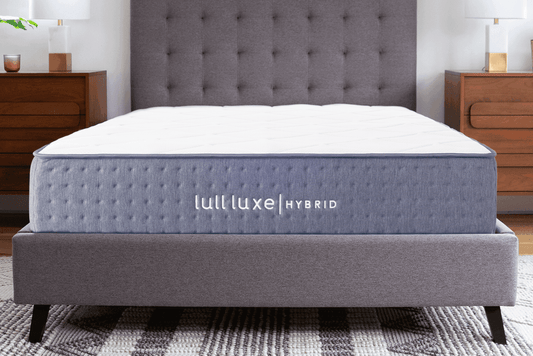 A picture of a Lull Luxe Hybrid mattress.