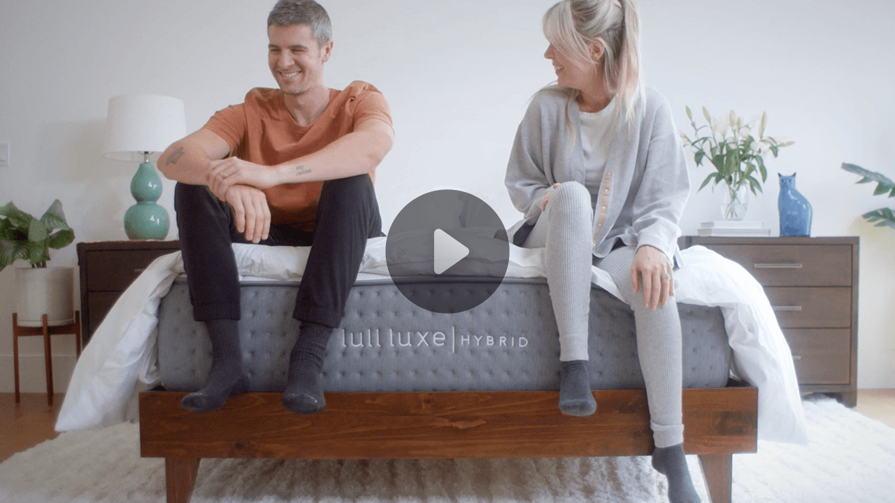 A video of happy customers unboxing their mattress and enjoying the comfort of it.